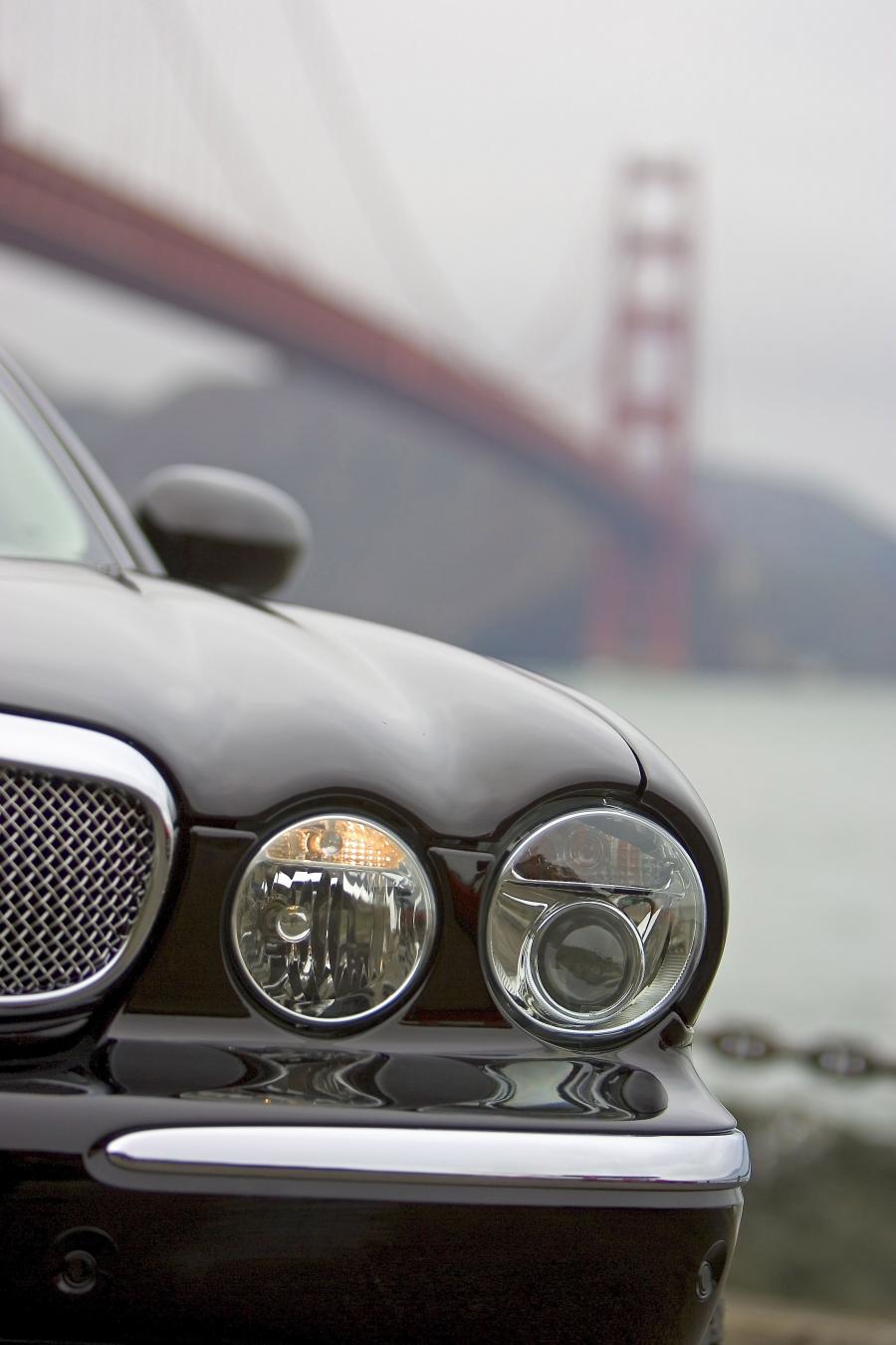  Jaguar Concept Eight 2004 года  (фото 24 из 65)